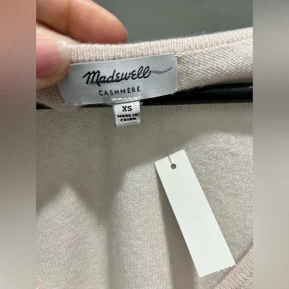 Madewell Cashmere V-Neck Puff-Sleeve Sweater Tee XS in Hthr Oat staple wardrobe - Picture 7 of 10